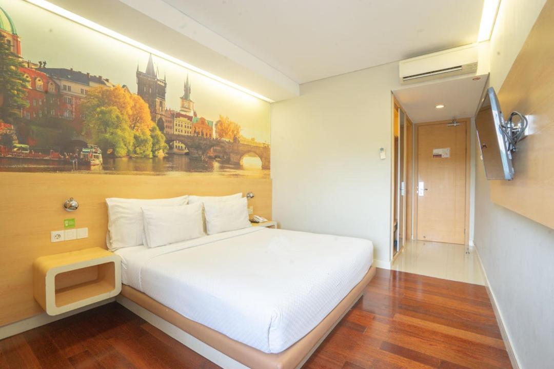 Life Hotel Stasiun Kota สุราบายา ห้อง รูปภาพ